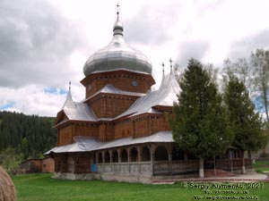 Черновицкая область, Вижницкий район. Село Шепот. Фото. Деревянная Церковь святого Ильи (Свято-Ильинская церковь), 1898 год (47°47'57"N, 25°09'12"E).