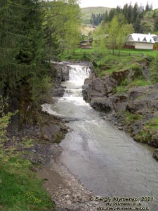 Черновицкая область, Вижницкий район. Село Шепот. Фото. Водопад Сучавский Гук (47°48'12"N, 25°09'22"E).