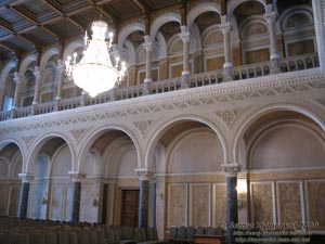 Черновцы. Бывшая Резиденция митрополитов Буковины и Далмации, «Мраморный» (Синодный) зал.