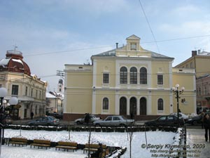 Черновцы. Зал музыкального общества (ныне - Филармония) на площади Филармонии, 1878 год.