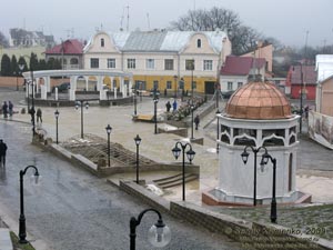 Черновцы. Площадь "Турецкого Колодца". Строение Турецкого Колодца.
