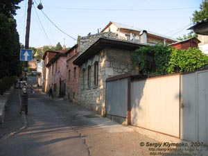 Крым, Ялта. По улицам старого города.