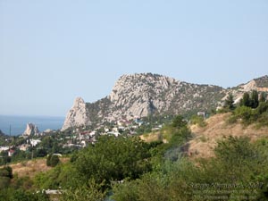 Крым. Гора «Кошка» и Симеиз. Вид со стороны Алупки.
