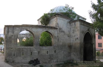Крым. Бахчисарай, Эски-Дюрбе /«старый мавзолей»/ (конец XV столетия).
