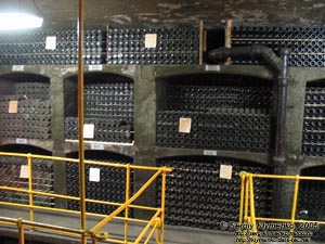 Крым. Винзавод «Массандра», Массандровские винные погреба. Массандровская коллекция вин.
