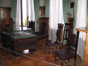 Крым. Ливадийский дворец-музей. В рабочем кабинете Императора Николая II.
