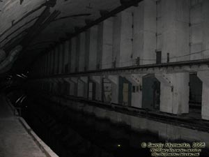 Крым. Фото. Военно-морской музейный комплекс «Балаклава».
Сухой док подземного завода по ремонту и обслуживанию подводных лодок.