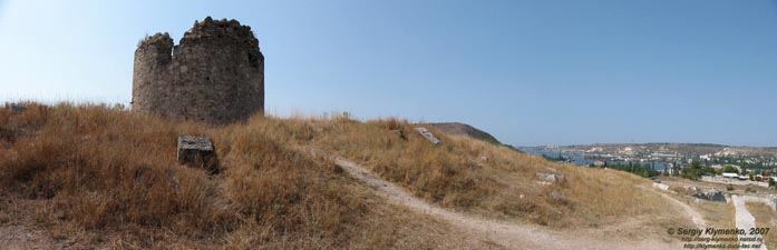 Крым. Инкерман, руины крепости Каламита (VI-XV века).