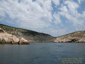 Крым. Фото. Устье Балаклавcкой бухты, вид с моря.