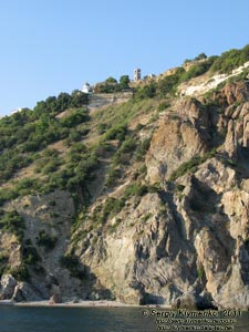 Крым. Фото. Георгиевский монастырь возле мыса Фиолент, вид с моря.