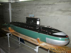 Крым. Фото. Военно-морской музейный комплекс «Балаклава».
Подводная лодка проекта 877 «Варшавянка». По классификации NATO - «KILO I».
