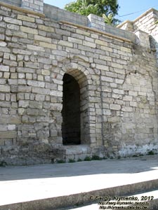 Крым, Керчь. Фото. Большая Митридатская лестница. Фрагмент. Вид с улицы Рыбакова.