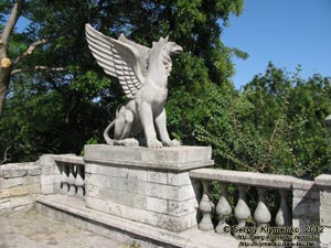 Крым, Керчь. Фото. Большая Митридатская лестница. Грифон.