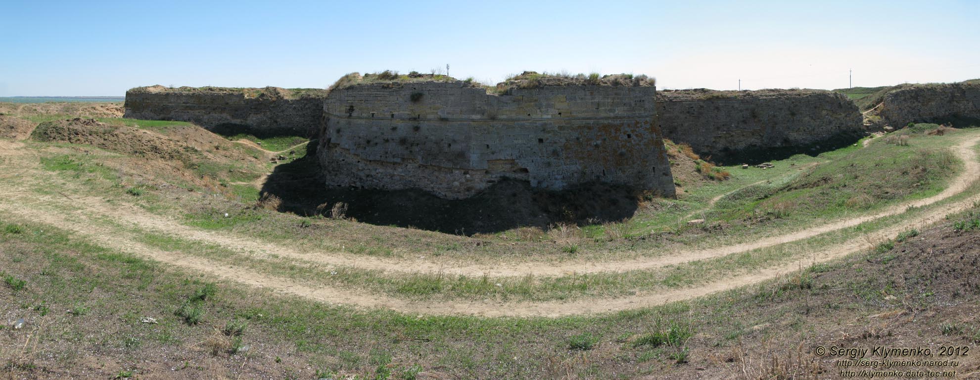 Крым. Фото. Арабатская крепость. Северо-западный бастион. Панорама ~90°.