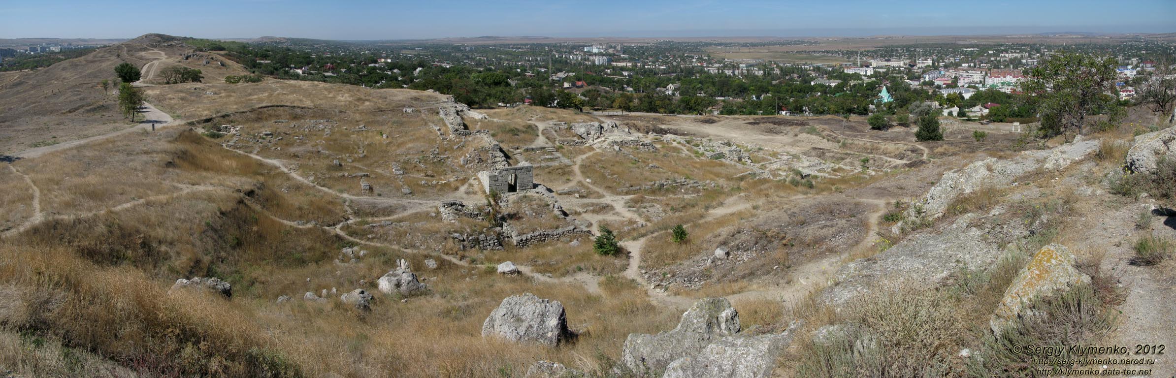 Крым, Керчь. Фото. Городище Пантикапей. Раскопки античного полиса на горе Митридат. Панорама ~120°.