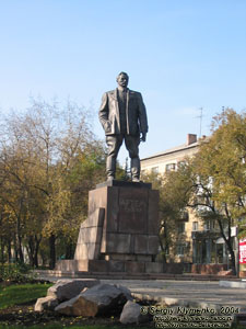 Донецк. Памятник Артему (Ф. А. Сергееву)
