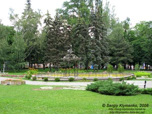 Фото Донецка. В сквере на площади Ленина