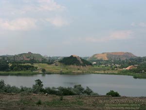 Фото Донецка. Терриконы (за Кальмиусом).