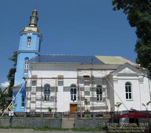 Закарпатская область. Село Долгое (Иршавский район). Фото. Храм Успения Пресвятой Богородицы.