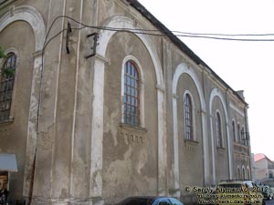 Ивано-Франковская область, Городенка. Фото. Бывшая Большая Синагога (1743 год).