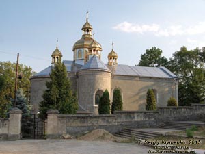 Тернопольская область, Гусятин. Фото. Церковь Святого Онуфрия (49°04'18"N, 26°12'32"E) - 
памятник архитектуры национального значения (II-я пол. XVI века - XVII век).