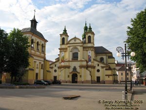 Ивано-Франковск. Фото. Приходской собор Пресвятой Девы Марии (1672-1703 гг.)