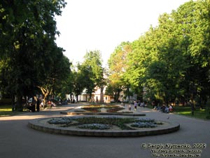Ивано-Франковск. Фото. Сквер им. Адама Мицкевича.