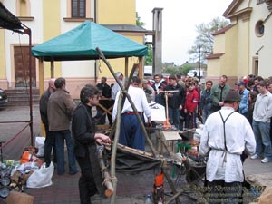 Ивано-Франковск. Фото. Праздник кузнецов на площади Шептицкого.