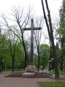 Ивано-Франковск. Фото. Мемориальный сквер («Станиславовский некрополь»).