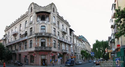 Ивано-Франковск. Фото. Здание по адресу ул. Черновола, 28.