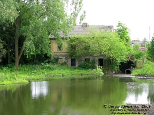 Подолье. Самчики. Фото. Дворцово-парковый ансамбль «имение Самчики». Дом винокура и акцизных чинов (XIX - начало XX века).