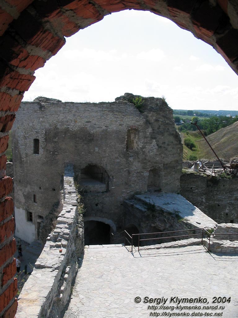 Каменец-Подольский. Фото. Старый Замок. Дневная башня и Новая (Большая) западная башня.