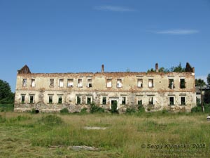 Золотой Поток, Тернопольская область. Фото. Замок начала XVII века. Замковый дворец, общий вид.