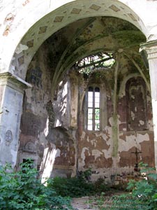 Язловец, Тернопольская область. Фото. Костел Успения Девы Марии. Алтарь.