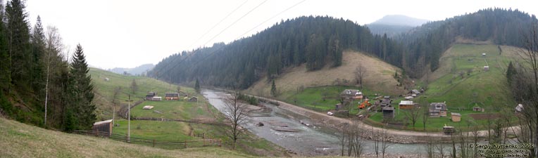 Фото Карпат. Черный Черемош. Панорама (~120°) в районе селения Топильче.
