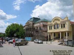 Закарпатская область. Берегово. Фото. Историческая застройка центра города (на улице Сечени).
