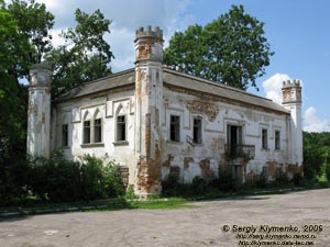 Львовская область. Поморяны. Фото. Ратуша в Поморянах.