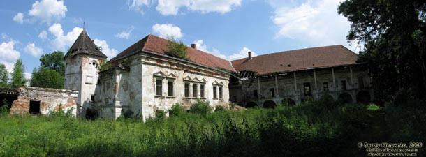 Львовская область. Поморяны. Фото. Поморянский замок. Вид со стороны замкового двора.