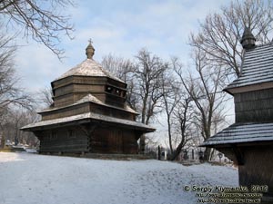 Закарпатье, поселок Ясиня. Фото. Деревянная колокольня Вознесенской церкви (Струковской церкви), 1813 год.