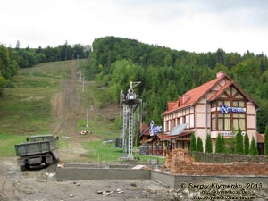 Закарпатская область, Ждениево. Фото. Сентябрь 2013 года: сооружается новый бугельный подъемник.