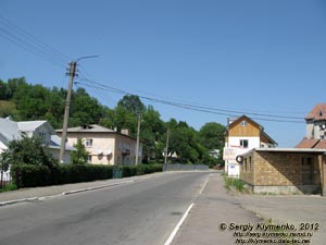 Карпаты. Ивано-Франковская область, Косов. Фото. По улицам города.