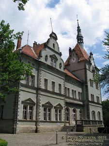 Закарпатская область. Охотничий дворец графов Шенборнов. Фото. Южный фасад.
