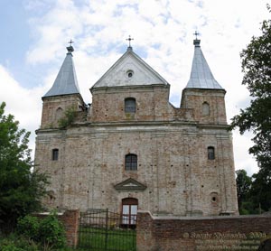 Ровенщина. Клевань. Фото. Благовещенский костел (1610-1630 годы).