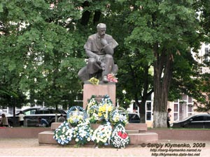 Ивано-Франковская область, город Коломыя. Памятник Тарасу Шевченко.