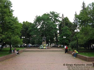 Ивано-Франковская область, город Коломыя. Памятник Тарасу Шевченко.