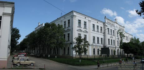 Ивано-Франковская область, город Коломыя. Бывшая гимназия, ныне - общеобразовательная школа № 1 им. В. Стефаника.