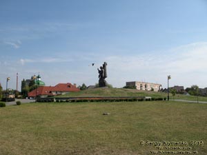 Волынская область, город Ковель. Фото. Памятник Тарасу Шевченко в парке на берегу речки Турья.
