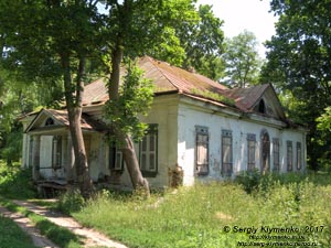 Черниговская область. Фото. Козелец. Усадьба В. Г. Дараган «Покорщина» (50°54'03"N, 31°07'30"E). Главное здание.