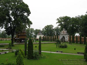 Львовщина. Крехов. Фото. На территории василианского монастыря.