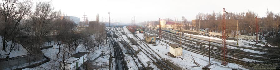 Кривой Рог. Фото. Вид на станцию Червоная с моста «АрселорМіттал».